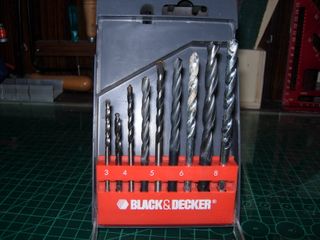 Taladro percutor Black Decker y sierra circular