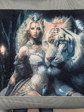 Cuadro Diamantes Mujer y Tigre Blanco