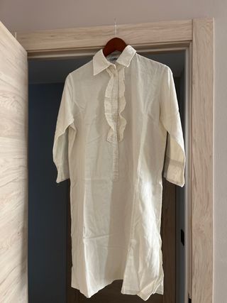 Camisón blanco con volantes