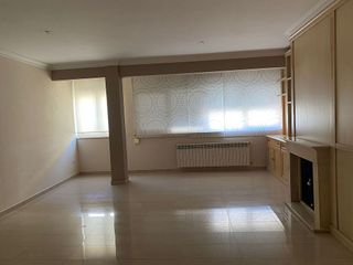 Piso en alquiler en Cuatro Caminos en Santander