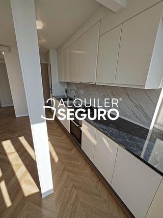 Piso en alquiler en Las Conejeras - Esparragal en Coslada