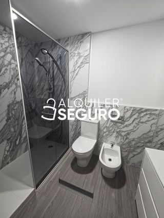 Piso en alquiler en Las Conejeras - Esparragal en Coslada