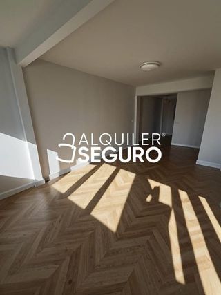 Piso en alquiler en Las Conejeras - Esparragal en Coslada