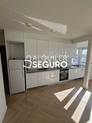 Piso en alquiler en Las Conejeras - Esparragal en Coslada