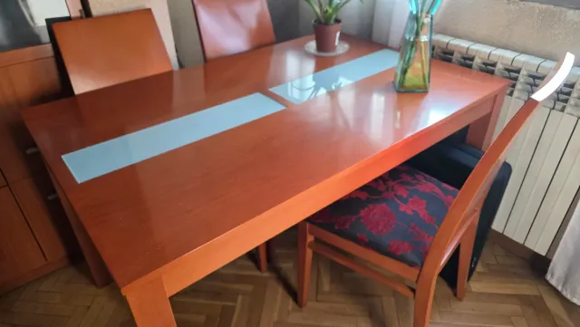 Mesa comedor extensible + 3 sillas