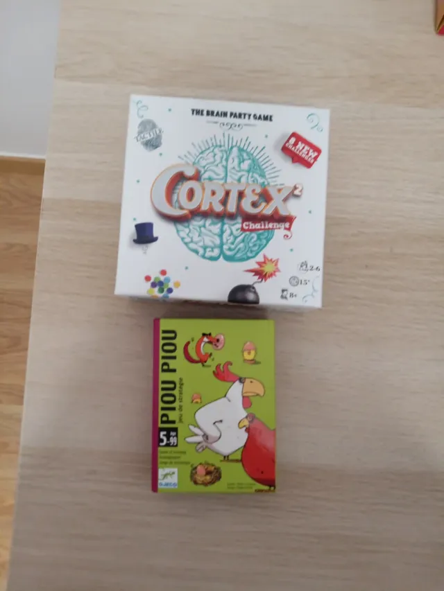 Juegos de mesa Cortex y Piou Piou