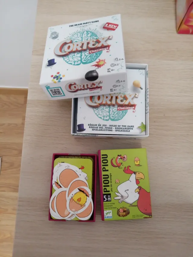 Juegos de mesa Cortex y Piou Piou