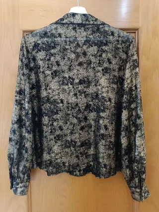 Camisa Zara Estampada Negra y Dorada