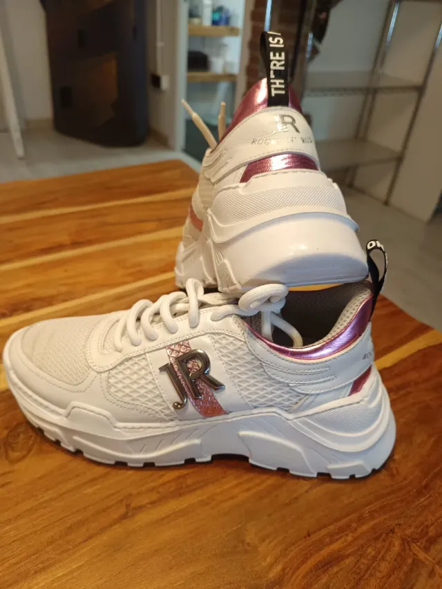 Zapatillas John Richmond Blancas y Rosas