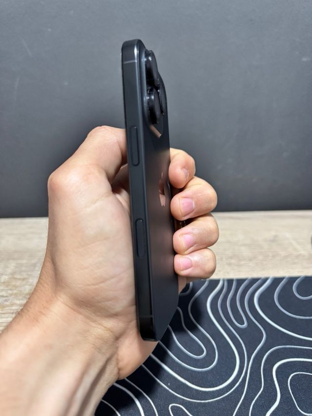 iPhone 16 Pro 100% Batería