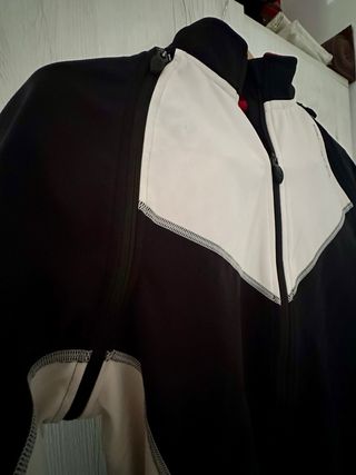 Giacca sportiva Briko con zip e maniche rimovibili