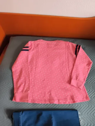 Conjunto Sudadera y Falda