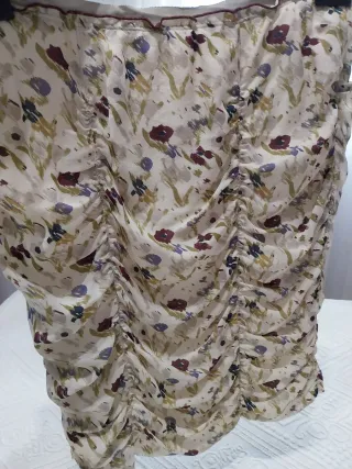 Falda Bimba y Lola T.42 seda 100% Estampado Floral
