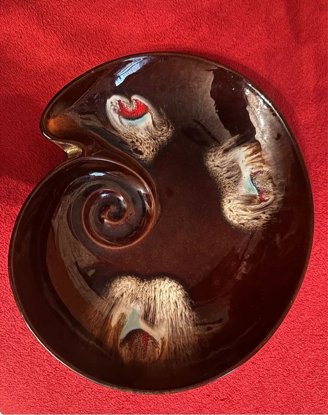 Piatto ceramica decorativo marrone