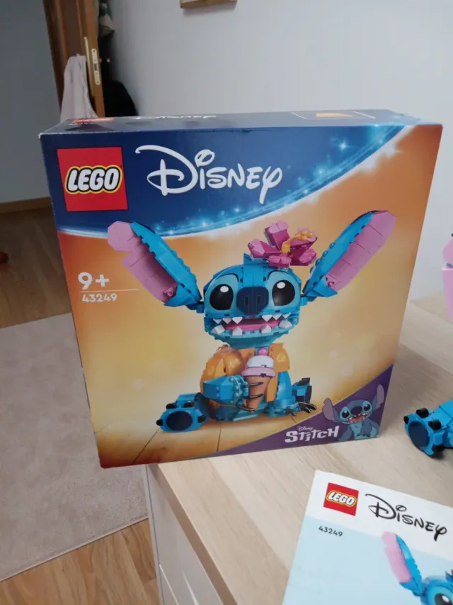 Lego Stitch Disney + Peluche Angel