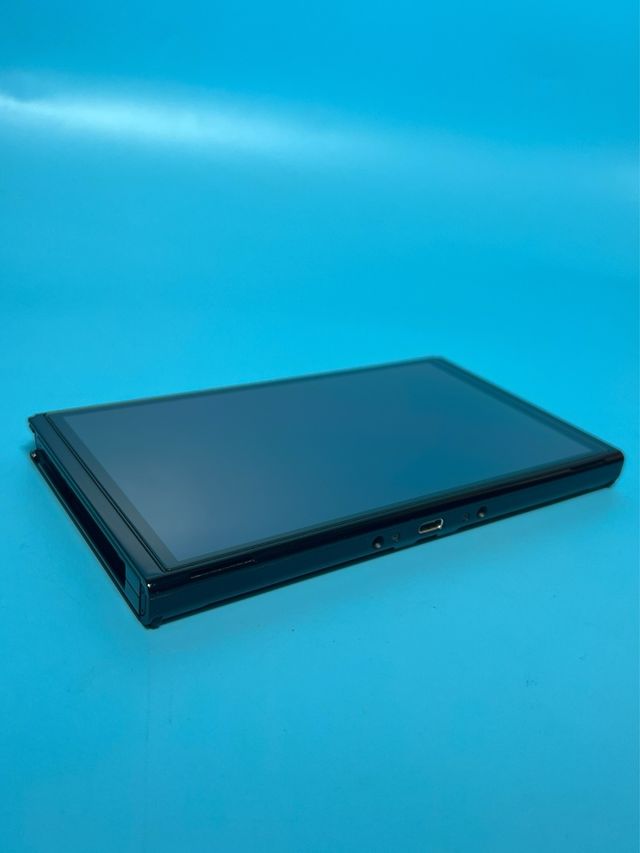 Nintendo Switch OLED Edizione Zelda + Accessori