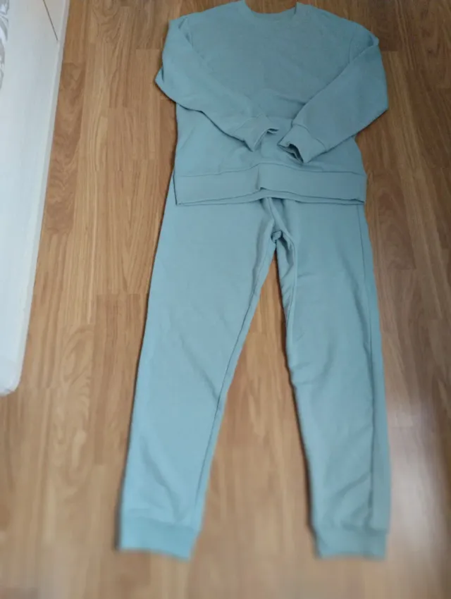 Conjunto chándal Lefties