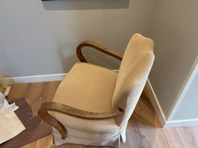 Butaca de castaño macizo beige