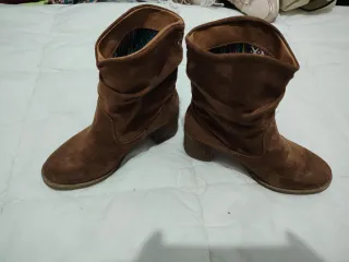 Botines marrones de ante