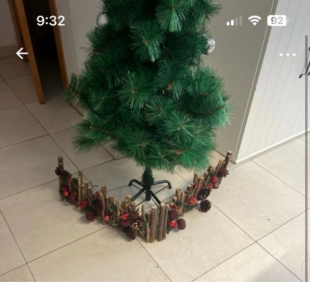 Adornos Navideños: Bolas y Luces