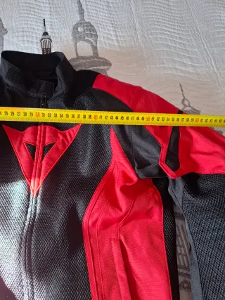 Chaqueta Dainese Moto Roja y Negra talla48 Dainese