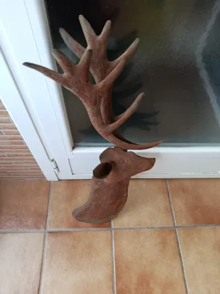 Ciervo de chapa de hierro