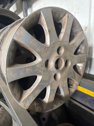 Llantas de aluminio Nissan Micra 4 tornillos