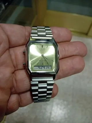 CASIO VINTAGE AQ-230A-9A/ NEW VERSION/black friday