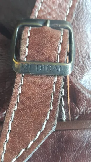 Mochila de cuero artesanal