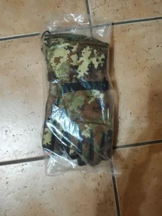 Guanti invernali camouflage nuovi