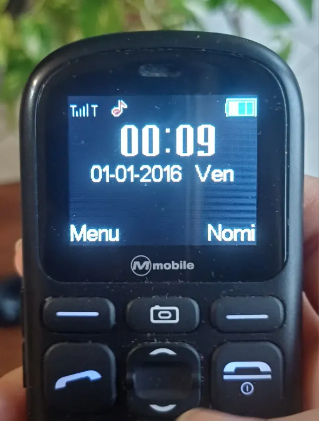 Cellulare M-Mobile MMFAC2 nero- Blu con Base