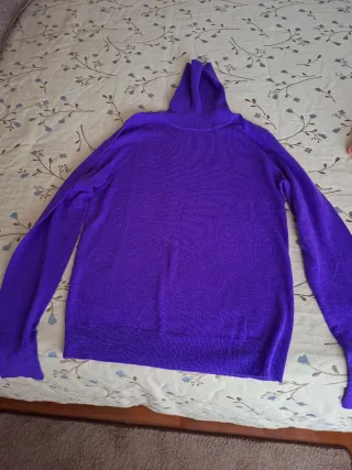 Jersey Morado Cuello Alto