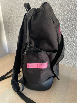 Mochila Nike Elite Negra y Rosa