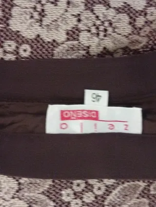 Falda diseño de encaje floreal talla 46