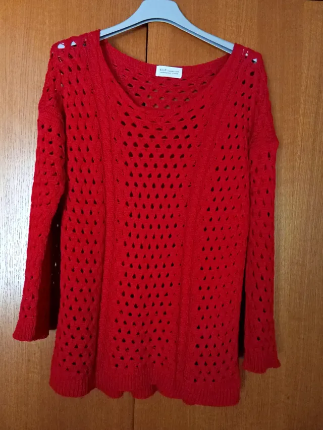 Maglione rosso in pizzo