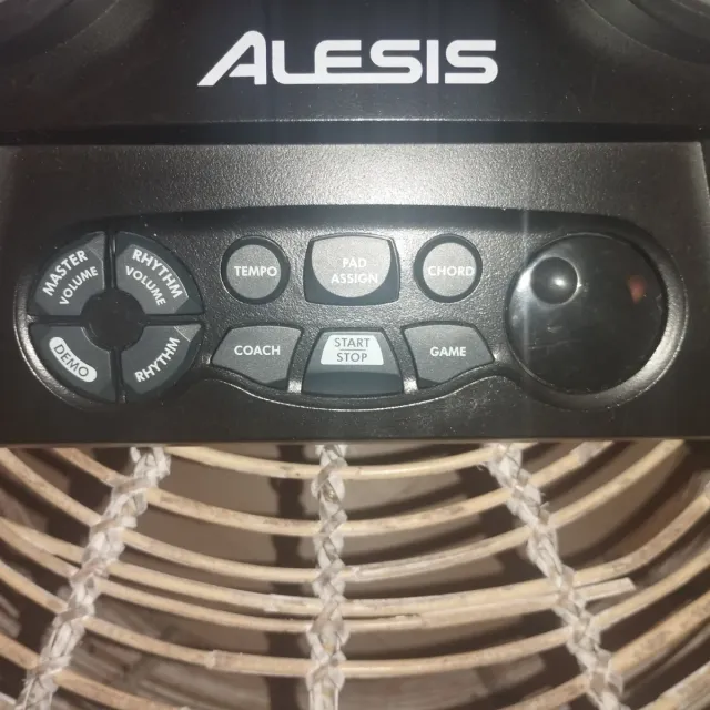Batería Alesis eléctrica Compact Kit 4