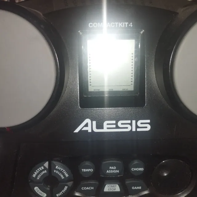 Batería Alesis eléctrica Compact Kit 4