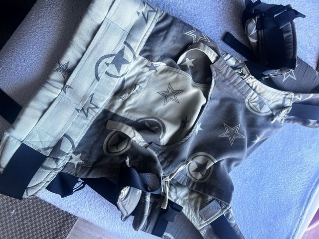 Portabebés Fidella ergonómico y algodón orgánico.