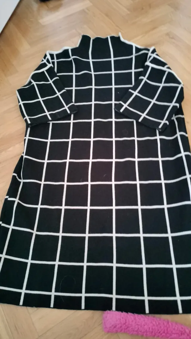 Vestido de punto corto a cuadros