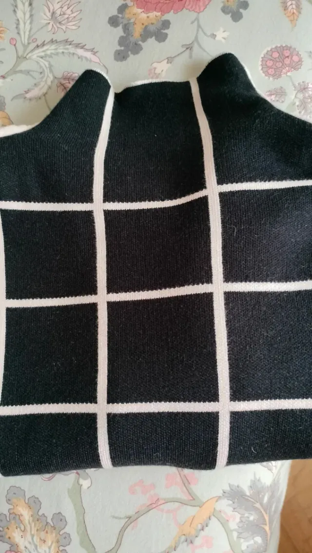 Vestido de punto corto a cuadros