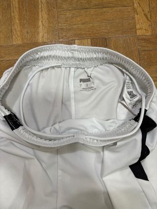 Pantalones cortos chándal blancos Puma