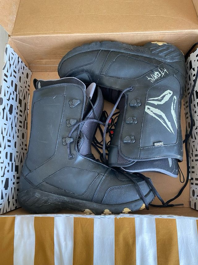 Botas de Snowboard Atomic Negras