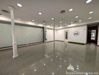 Edificio en venta en Linares