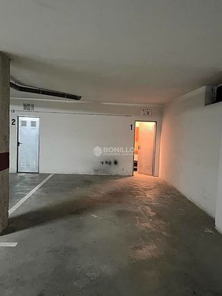 Garaje en venta en Ensanche en Teruel