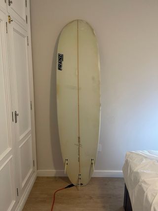 Tabla de surf 6.1 con funda