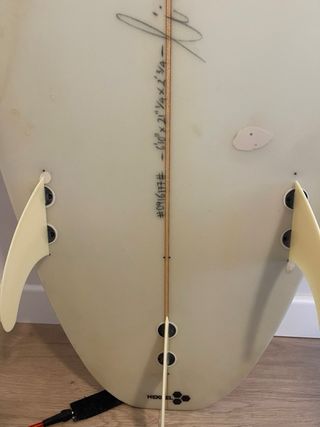 Tabla de surf 6.1 con funda