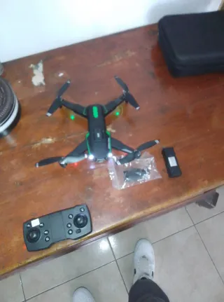 Drone Negro y Verde con Estuche solo en  Mallorca