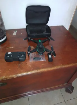 Drone Negro y Verde con Estuche solo en  Mallorca