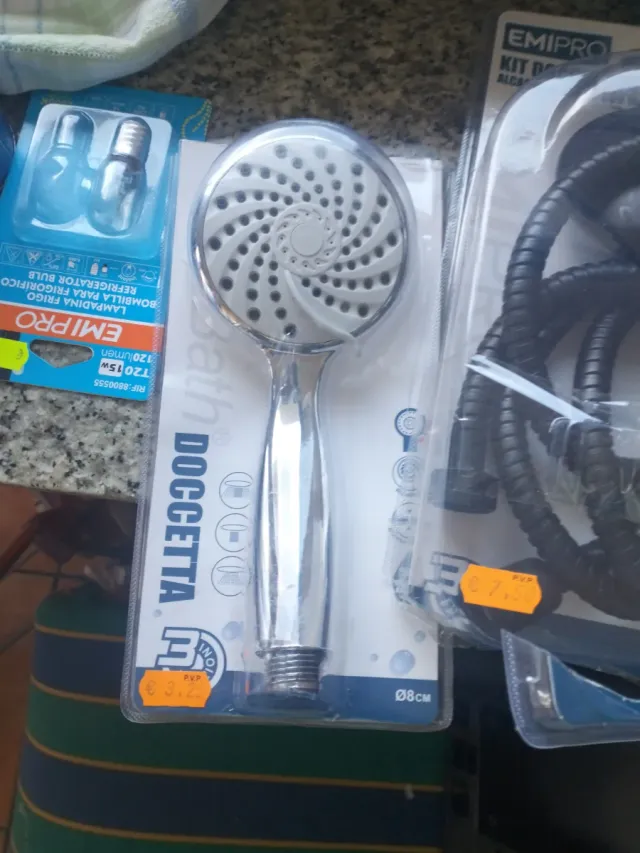 Duchas. Con envoltorio nuevo