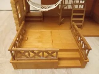 Casa Sylvanian Families cabaña tejado naranja